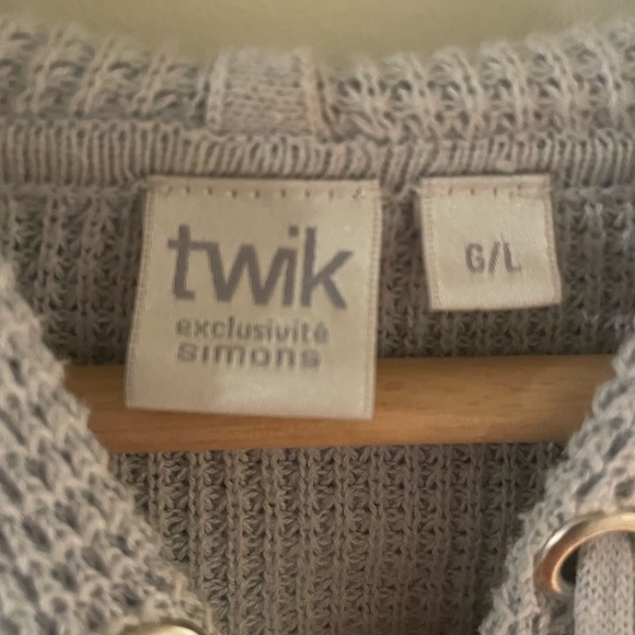 Knitted sweater - Picture 3 of 4